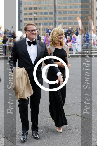 Amsterdam 30 mei 2015
Het 23e damdiner vindt weer plaats bij de HMH Heineken Music Hall.
Albert Verlin de en Daphne Deckers