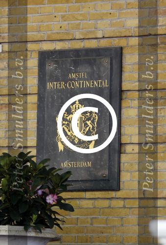 Amsterdam 7 juni 2015 
Fans van Paul Mc Cartney bij het amstel hotel