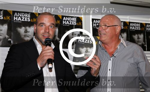 Vinkeveen 9 september 2014
Presentatie Andre Hazes boek geschreven door Jos v Zoelen. Eerste boek wordt uitgerekt door Andy v d Meijde in de plashoeve.