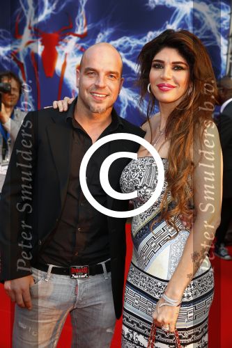 Amsterdam 22 april 2014
Premiere spiderman 2 in pathe Arena in Amsterdam. Andy v d Meijde met zijn vriendin Melisa v d Meijde Schaufeli en hun moeders