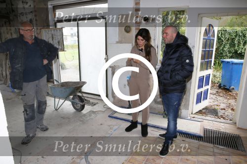 Apeldoorn 22 oktober 2014
Kapsalon en het nieuwe huis van Andy v d Meijde en Melisa vd Meijde wat helemaal verbouwd moet worden.
