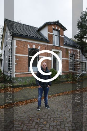 Apeldoorn 22 oktober 2014
Kapsalon en het nieuwe huis van Andy v d Meijde en Melisa vd Meijde wat helemaal verbouwd moet worden.