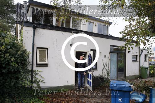 Apeldoorn 22 oktober 2014
Kapsalon en het nieuwe huis van Andy v d Meijde en Melisa vd Meijde wat helemaal verbouwd moet worden.