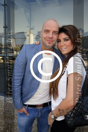 Amsterdam 27 maart 2014
Presentatie sterren springen van sbs6 met oa Andy v d Meijde, zijn vriendin Melisa v d Meijde