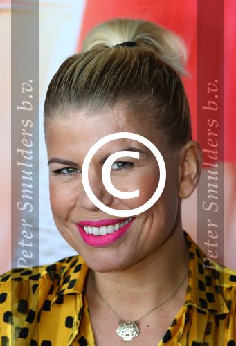 Amsterdam, 15 Mei 2015
Presentatie Cast nieuste speelfilm van Johan Nijenhuis, Rokjesdag
Anne-Marie Jung speelt de rol van CHANTAL