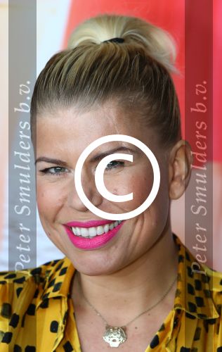Amsterdam, 15 Mei 2015
Presentatie Cast nieuste speelfilm van Johan Nijenhuis, Rokjesdag
Anne-Marie Jung speelt de rol van CHANTAL