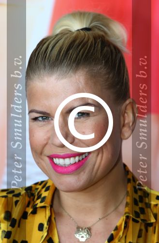 Amsterdam, 15 Mei 2015
Presentatie Cast nieuste speelfilm van Johan Nijenhuis, Rokjesdag
Anne-Marie Jung speelt de rol van CHANTAL