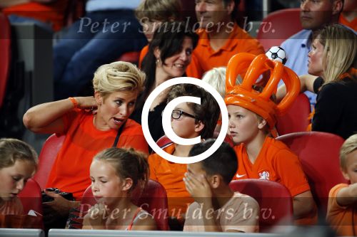 Amsterdam  5 juni 2015
Nederland-USA 3-4 in de arena. Max Smulders mag met Memphis Depay het veld oplopen.
Ivo Borkus loopt met steadycam op het veld.