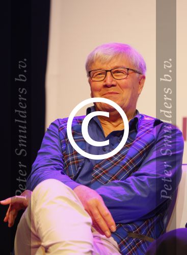 Amsterdam 11 mei 2015     
Presentaie castleden van de nieuwe stukken van Dommelgraaf en Cornelisse productions in de Meervaart.
Barrie Stevens