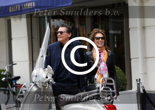 Amsterdam 12 mei 2015 
Barry Hay met goede vriendin Patricia Steur op de pc hooftstraat