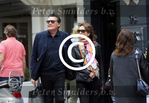Amsterdam 12 mei 2015 
Barry Hay met goede vriendin Patricia Steur op de pc hooftstraat