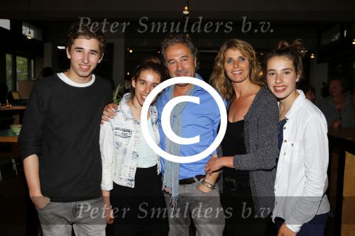 Amsterdam 2 juni 2015  
Bart Bosch 25 jaar artiest . Zijn vrouw kinderen en vader en moeder (ouders) zijn natuurlijk aanwezig.