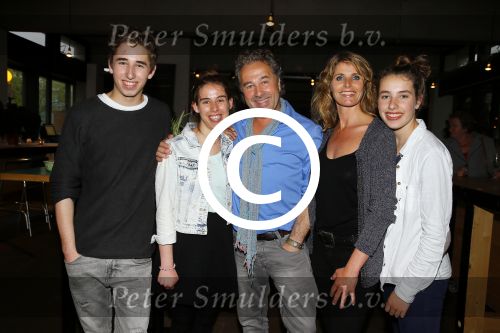 Amsterdam 2 juni 2015  
Bart Bosch 25 jaar artiest . Zijn vrouw kinderen en vader en moeder (ouders) zijn natuurlijk aanwezig.