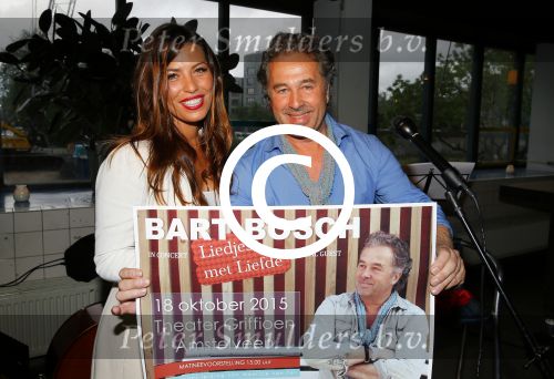 Amsterdam 2 juni 2015  
Bart Bosch 25 jaar artiest . Zijn vrouw kinderen en vader en moeder (ouders) zijn natuurlijk aanwezig.
Rebecca Cabau v Kasbergen presenteert het .
