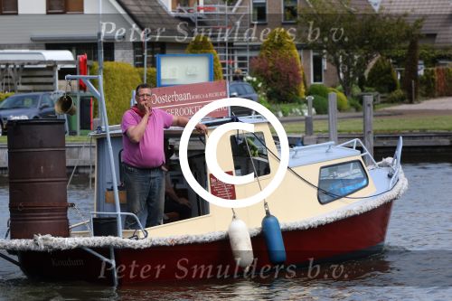 Stavoren, 22 Mei 2015
Bas Oosterbaan Palingrokerij op zijn bootje
Paling roken
info@basoosterbaan.nl