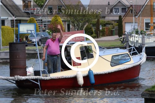 Stavoren, 22 Mei 2015
Bas Oosterbaan Palingrokerij op zijn bootje
Paling roken
info@basoosterbaan.nl