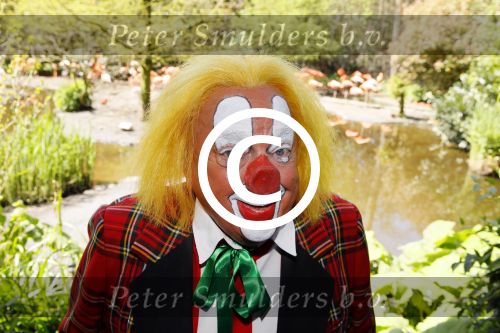 Alphen aan de Rijn 7 mei 2015
Patrick Martens (Koen),Aad van Toor (Adriaan), Bas van Toor (Bassie) en Janouk Kelderman (Keet) tijdens de opnamedag van de nieuwe speelfilm Keet & Koen en de speurtocht naar Bassie & Adriaan .