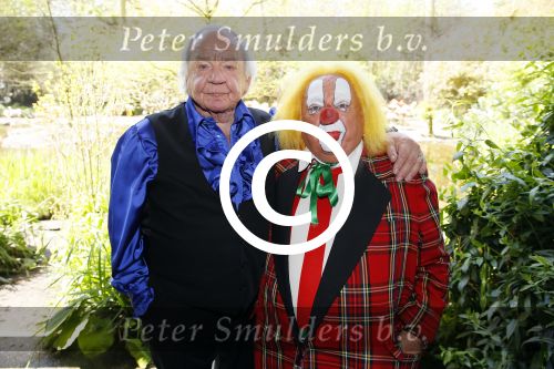 Alphen aan de Rijn 7 mei 2015
Patrick Martens (Koen),Aad van Toor (Adriaan), Bas van Toor (Bassie) en Janouk Kelderman (Keet) tijdens de opnamedag van de nieuwe speelfilm Keet & Koen en de speurtocht naar Bassie & Adriaan .