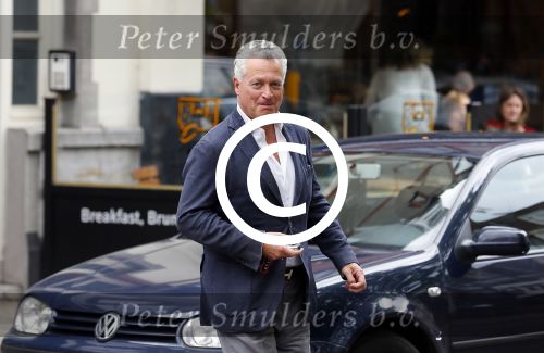 Amsterdam 6 mei 2015
Bram Moszkowicz met zijn Maserati op de cornelis schuytstraat