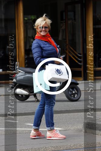 Amsterdam 12 mei 2015 
Caroline Tensen aan het shoppen