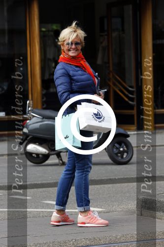 Amsterdam 12 mei 2015 
Caroline Tensen aan het shoppen