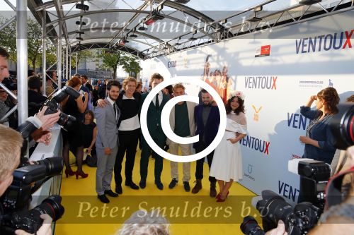 Utrecht 12 mei 2015
Premiere Ventoux in het Beatrix theater.
cast met oa Martijn Lakemeier Abbey Hoes Alex Hendrickx Jonas Smulders Leopold Witte Wilfried de Jong Kasper v Kooten.