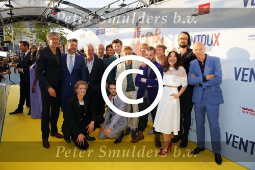 Utrecht 12 mei 2015
Premiere Ventoux in het Beatrix theater.
cast met oa Martijn Lakemeier Abbey Hoes Alex Hendrickx Jonas Smulders Leopold Witte Wilfried de Jong Kasper v Kooten.