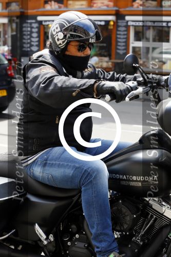 Amsterdam 27 mei 2015  
Dennis Rugenbregt op zijn Buddha to Buddha Harley Davidson motor