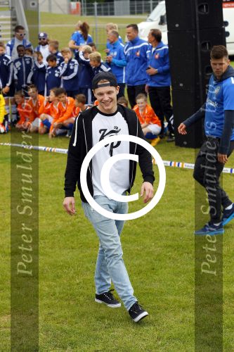 Arnhem 31 mei 2015
Voetbalclinic Klaas jan Huntelaar foundation op Papendal. Ook Enzo Knol en zijn vriendin Dee v d Zeeuw waren ook aanwezig.