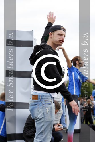 Arnhem 31 mei 2015
Voetbalclinic Klaas jan Huntelaar foundation op Papendal. Ook Enzo Knol en zijn vriendin Dee v d Zeeuw waren ook aanwezig.