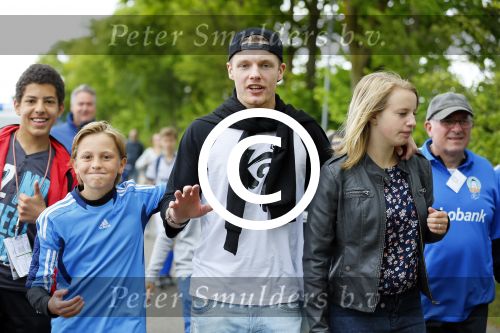 Arnhem 31 mei 2015
Voetbalclinic Klaas jan Huntelaar foundation op Papendal. Ook Enzo Knol en zijn vriendin Dee v d Zeeuw waren ook aanwezig.
