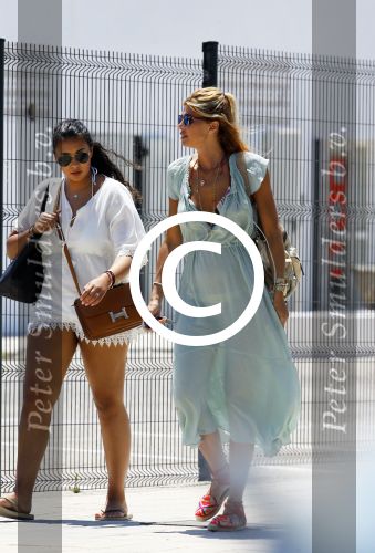 ibiza 3/4 juni 2015
Estelle Cruijff en Joelle Gullit samen op ibiza. Ze slapen in hun eigen appartement