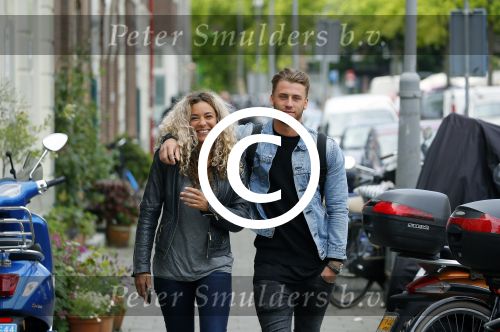 Amsterdam 1 juni 2015
Fajah Lourens met haar nieuwe vriend Gijs Scheringa.