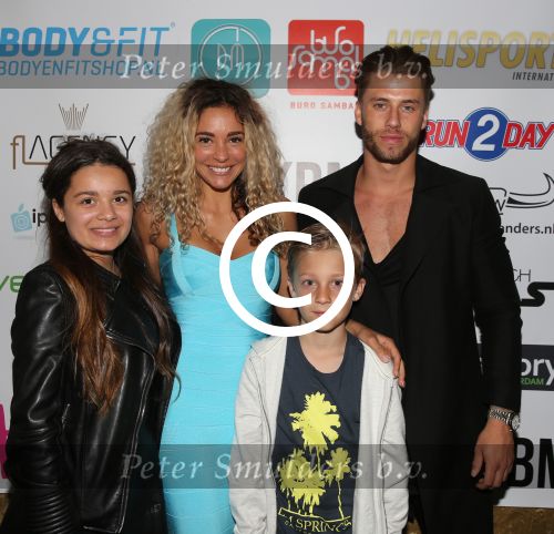 Amsterdam, 3 Juni 2015
Fajah Lourens met haar nieuwe vriend en kinderen