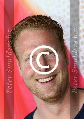 Amsterdam, 15 Mei 2015
Presentatie Cast nieuste speelfilm van Johan Nijenhuis, Rokjesdag
Ferdi Stofmeel speelt de rol van FERRY