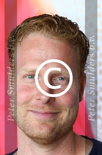 Amsterdam, 15 Mei 2015
Presentatie Cast nieuste speelfilm van Johan Nijenhuis, Rokjesdag
Ferdi Stofmeel speelt de rol van FERRY