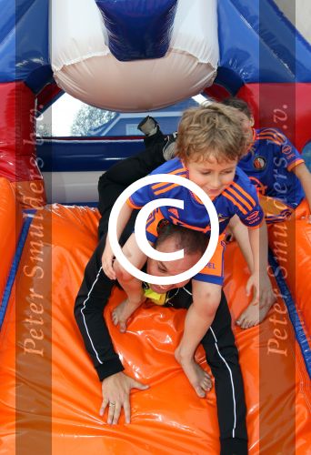 Fijnaart 8 Mei 2015
Verjaardag Frans Junior (6 jaar) samen met zijn drie broers en Mariska Bauer en Frans Bauer