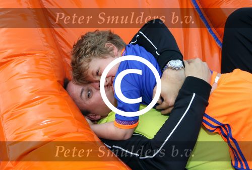 Fijnaart 8 Mei 2015
Verjaardag Frans Junior (6 jaar) samen met zijn drie broers en Mariska Bauer en Frans Bauer
