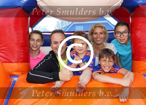 Fijnaart 8 Mei 2015
Verjaardag Frans Junior (6 jaar) samen met zijn drie broers en Mariska Bauer en Frans Bauer