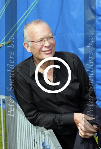 Amsterdam 21 mei 2015  
Presentatie nieuwe theaterstukken Janke Dekker Productions. (Janke Dekker en Michael v Praag)
Aanwezige castleden Erris v Ginkel Esther Lindenbergh Frans Mulder Johnny Kraaijkamp Kali v Starrenburg Suus Ruis Sandra Reemer Xander de Vledder Truus te Stelle Maaike Widdershoven en Mike Weerts