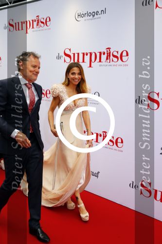 Amsterdam 18 mei 2015
Premiere de surprise van Mike v Diem met in de hoofdrollen Georgina Verbaan en Jeroen v Koningsbrugge. De premiere was in Tuschinski.