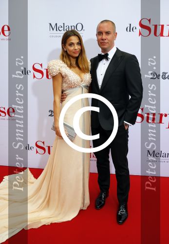 Amsterdam 18 mei 2015
Premiere de surprise van Mike v Diem met in de hoofdrollen Georgina Verbaan en Jeroen v Koningsbrugge. De premiere was in Tuschinski.