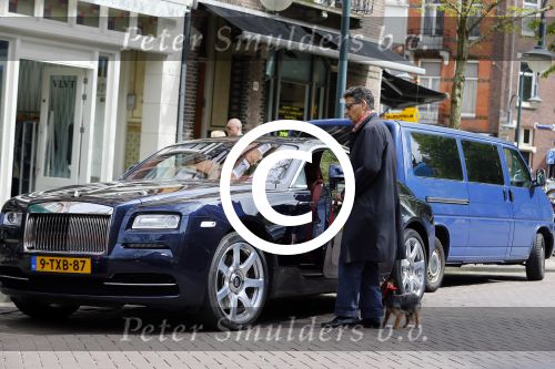 Amsterdam 9 mei 2015
Gerard Spong met zijn hondje en zijn Rolls Royce.