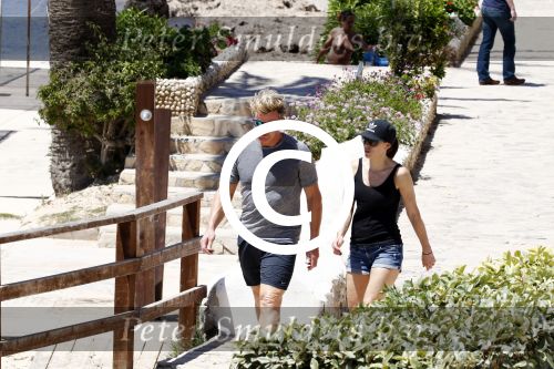 ibiza 15 mei 2015
Gordon Ramsay met zijn vrouw Tania op ibiza.