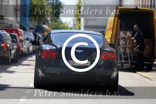 Amsterdam 21 mei 2015
Hakim Ziyech in zijn bentley in amsterdam met vrienden