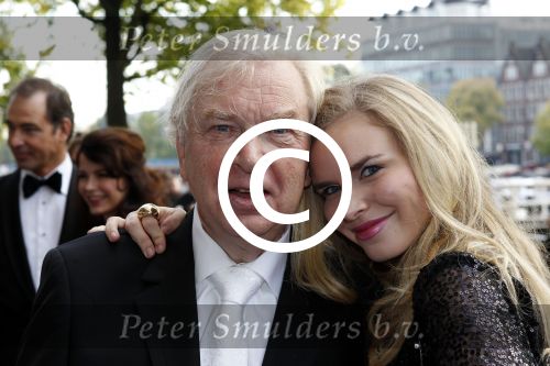 Amsterdam 3 oktober 2010
Premiere Petticoat in Carre. Henk v d Meijden met zijn dochter Elisa v d Meijden
Peter Smulders bv