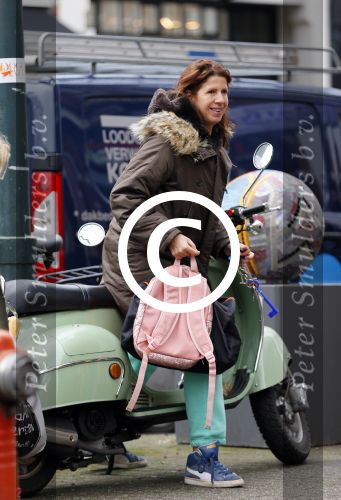 Amsterdam 19 november 2015
Isa Hoes op de scooter