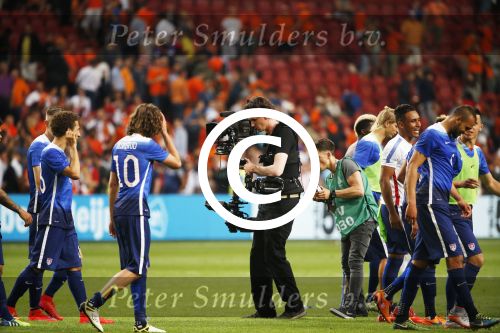 Amsterdam  5 juni 2015
Nederland-USA 3-4 in de arena. Max Smulders mag met Memphis Depay het veld oplopen.
Ivo Borkus loopt met steadycam op het veld.