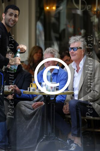 Amsterdam 26 mei 2015  
Jan des Bouvrie op terras in Amsterdam zuid