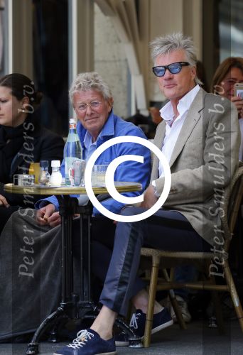 Amsterdam 26 mei 2015  
Jan des Bouvrie op terras in Amsterdam zuid